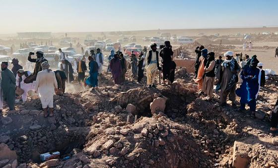 World News in Brief: 500 million heading into extreme poverty, Afghanistan quake latest, Darfur deaths mount